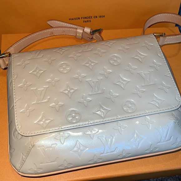 Louis Vuitton Handbags - Louis Vuitton Thompson Street Handbag Monogram Vernis